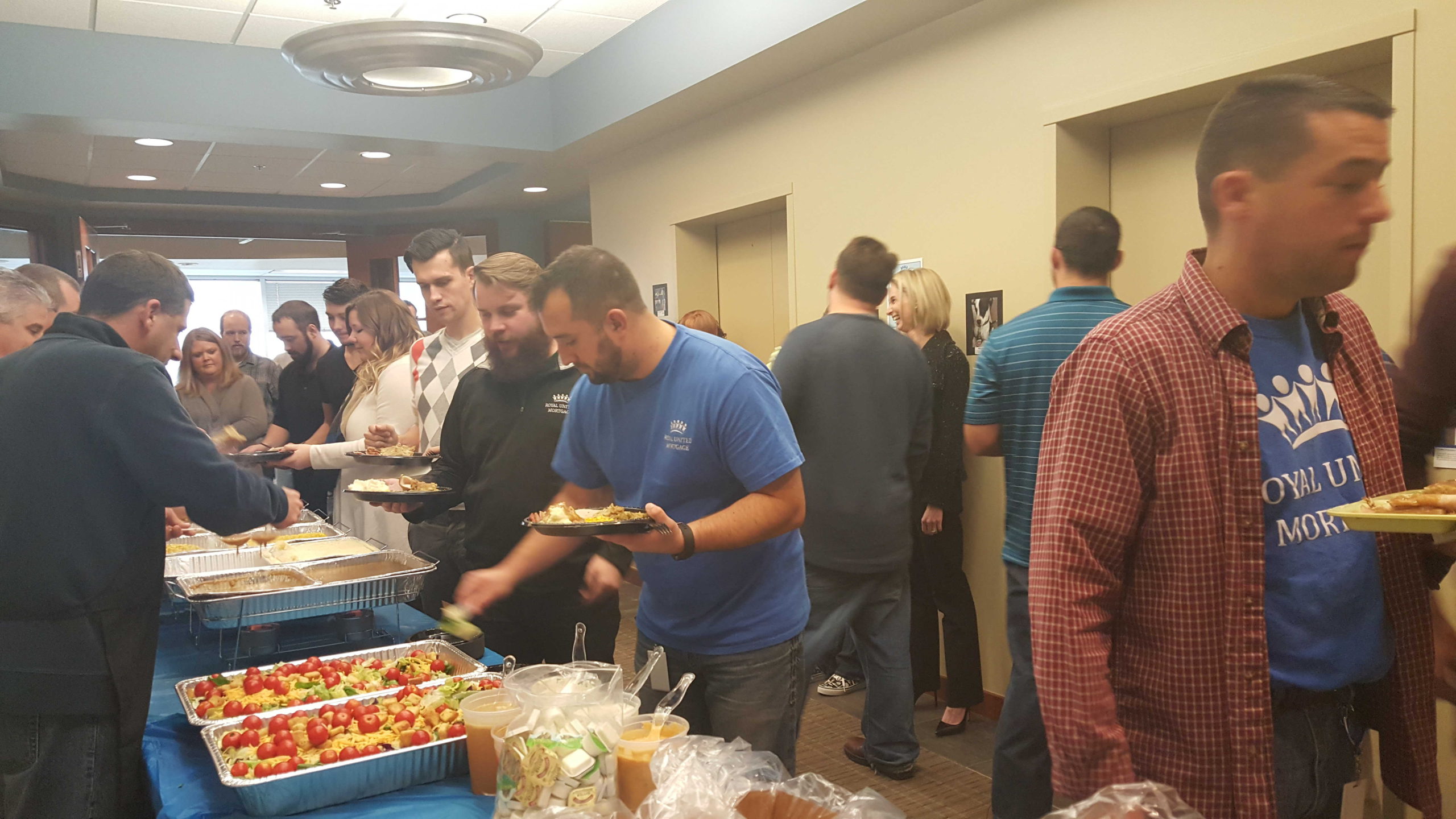 Royal United Mortgage LLC's Thanksgiving Meal