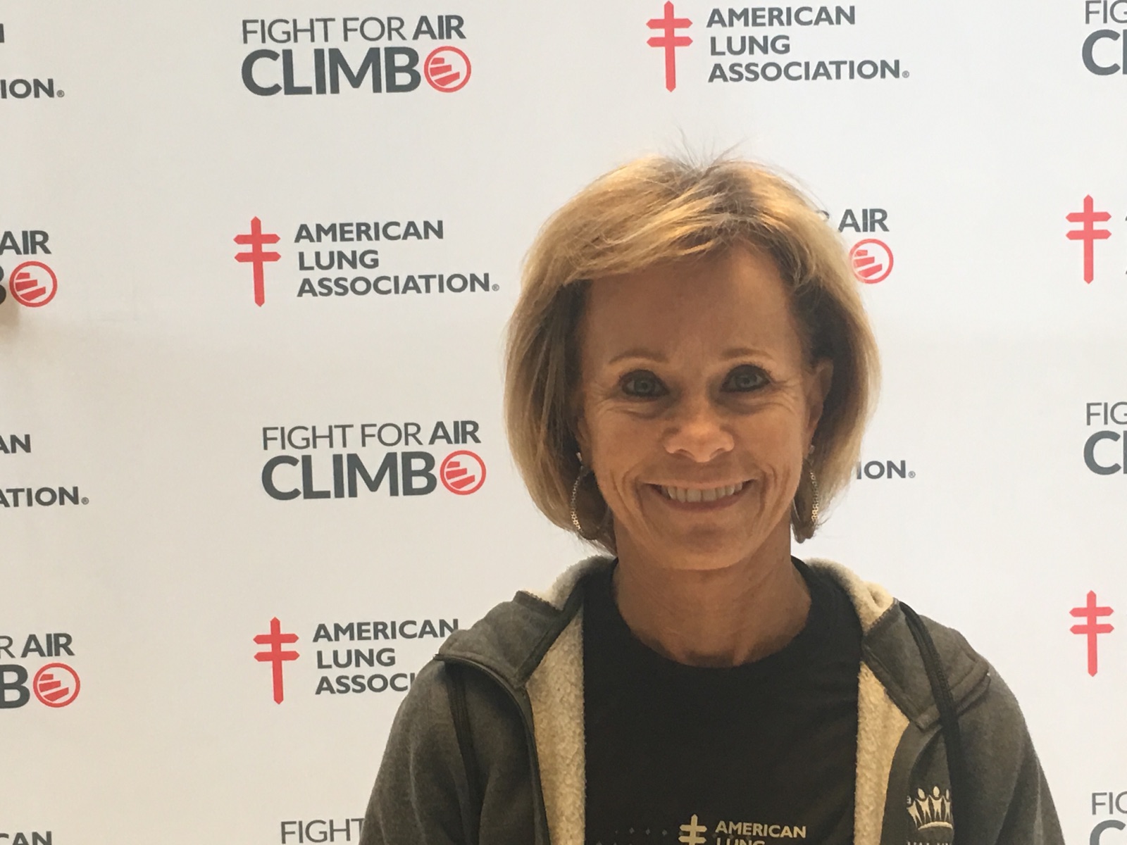 Royal United Mortgage LLC employee takes place in the fight for air climb, benefiting lung disease research.